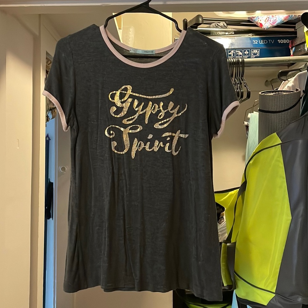 “Gypsy spirit” graphic tee
